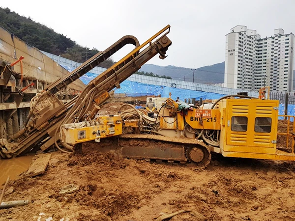 Khoan neo cừ lasen